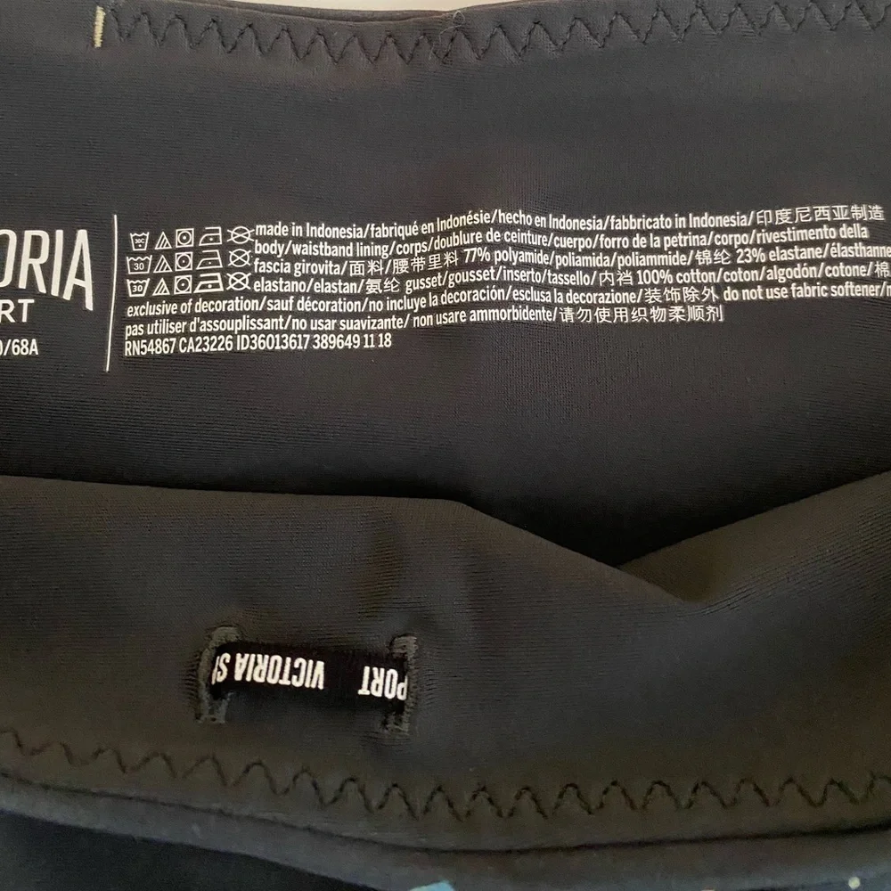 Victoria's Secret Sport Leggings Sz S Gray Cosmic Space Print Workout Yoga Pants - Picture 8 of 8